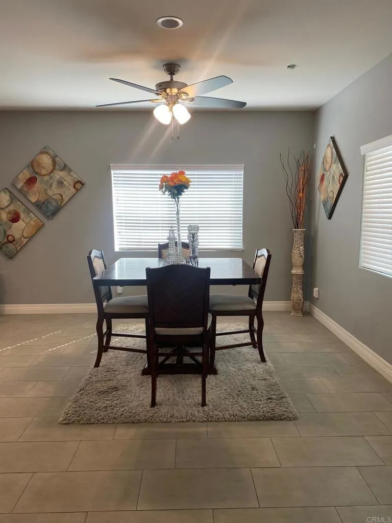 449 Skylark Dr, San Bernardino, California 92405 home-pic-6